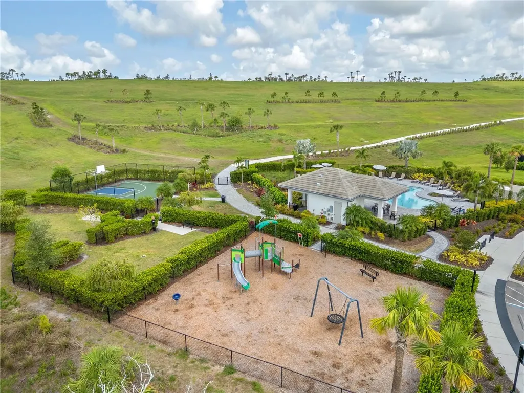 5532 Summit Glen Bradenton FL 34203