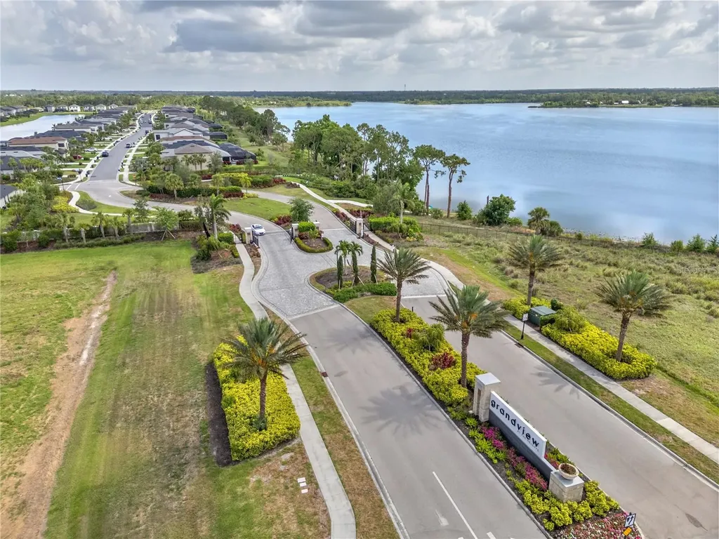 5532 Summit Glen Bradenton FL 34203
