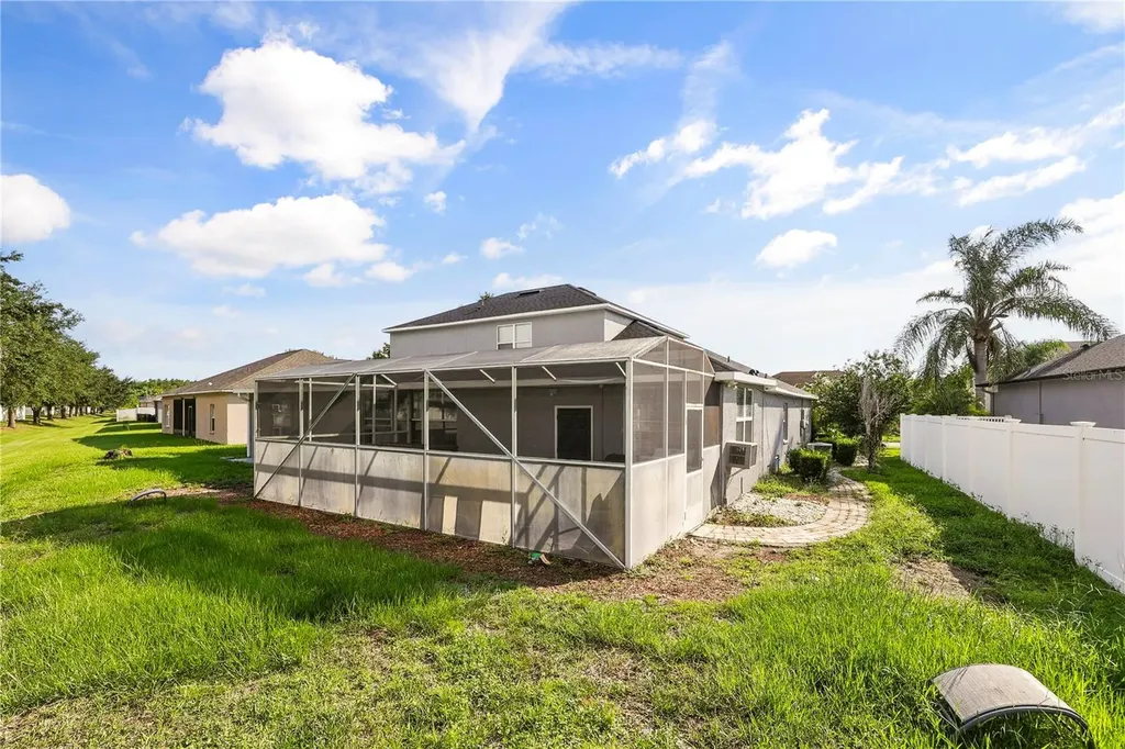 3824 Blue Dasher Drive Kissimmee FL 34744
