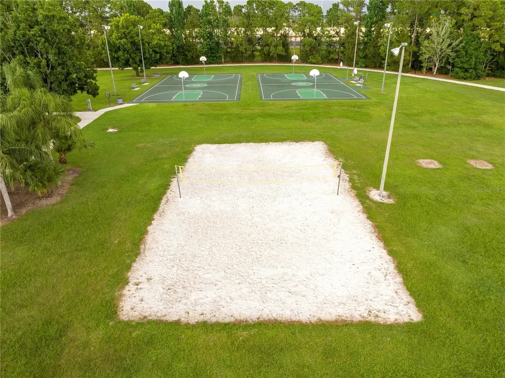 2547 Raccoon Run Lane Orlando FL 32837