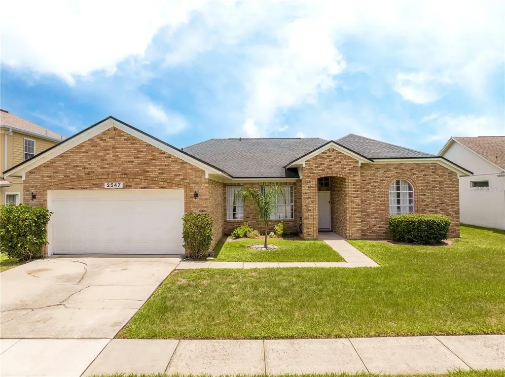 2547 Raccoon Run Lane Orlando FL 32837