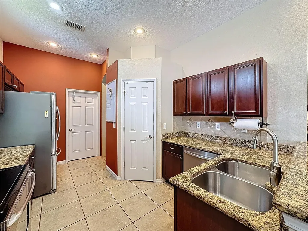 12200 Hunters Lake Drive New Port Richey FL 34654