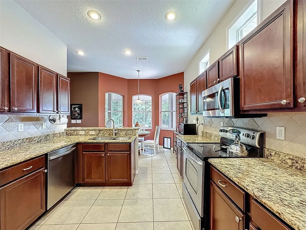 12200 Hunters Lake Drive New Port Richey FL 34654