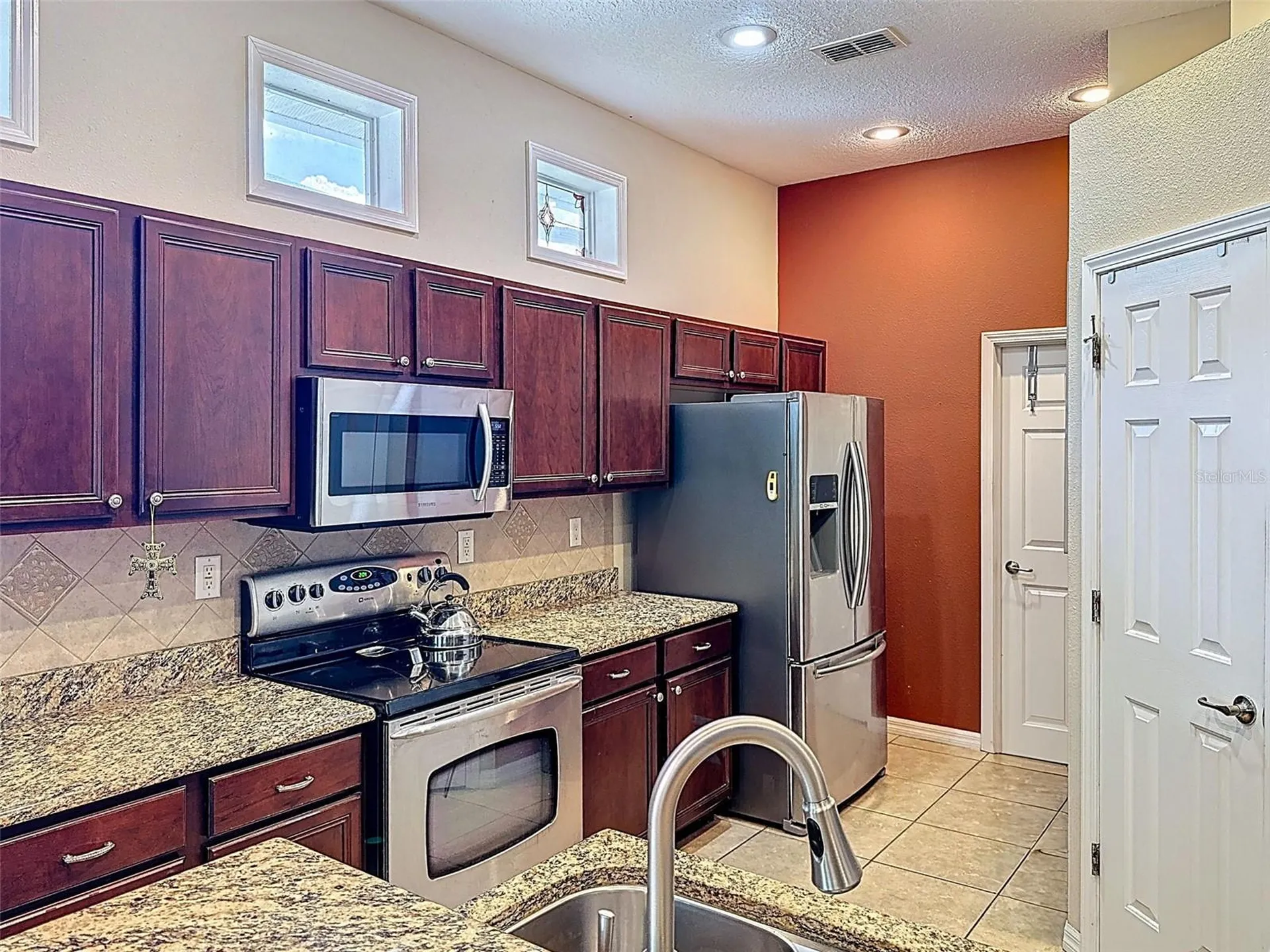 12200 Hunters Lake Drive New Port Richey FL 34654