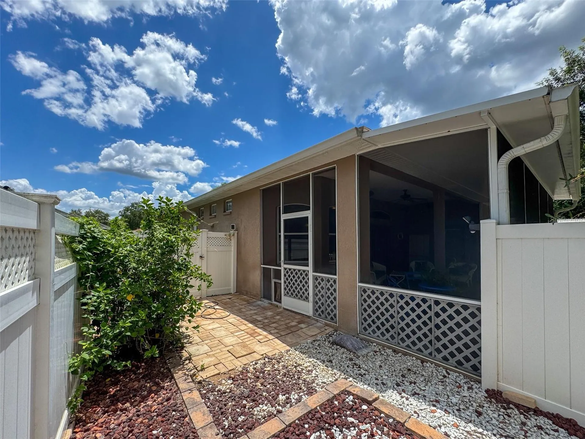 12200 Hunters Lake Drive New Port Richey FL 34654