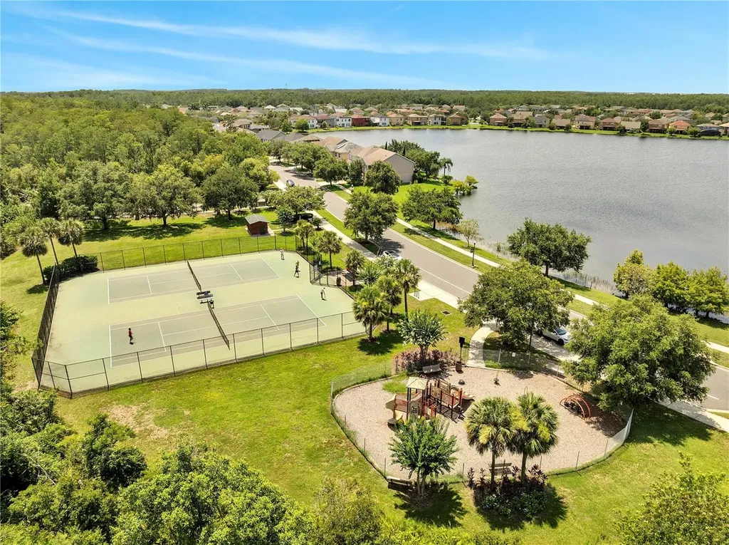 9997 Town Lake Drive Orlando FL 32832