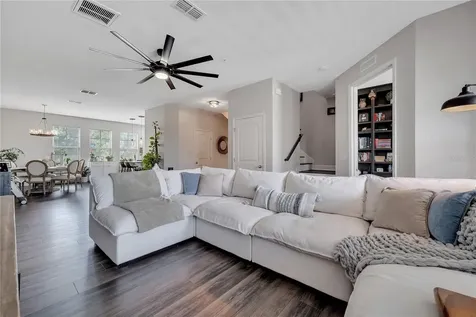 9997 Town Lake Drive Orlando FL 32832