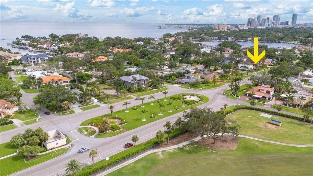 267 Snell Isle Boulevard NE St Petersburg FL 33704