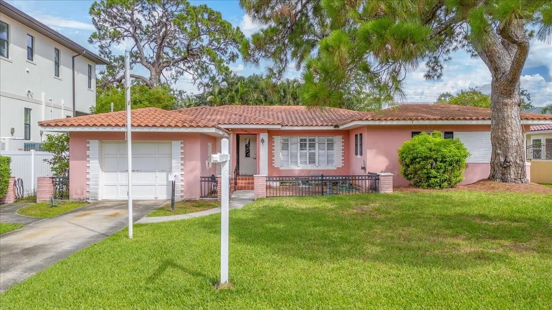 267 Snell Isle Boulevard NE St Petersburg FL 33704