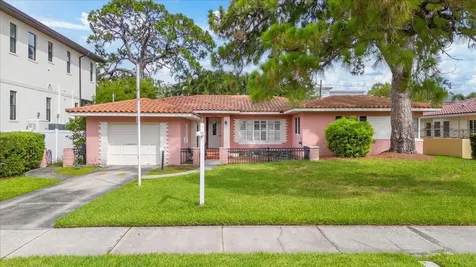 267 Snell Isle Boulevard NE St Petersburg FL 33704
