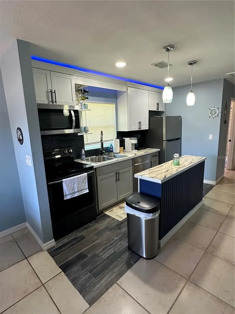 700 Forest Street Nokomis FL 34275