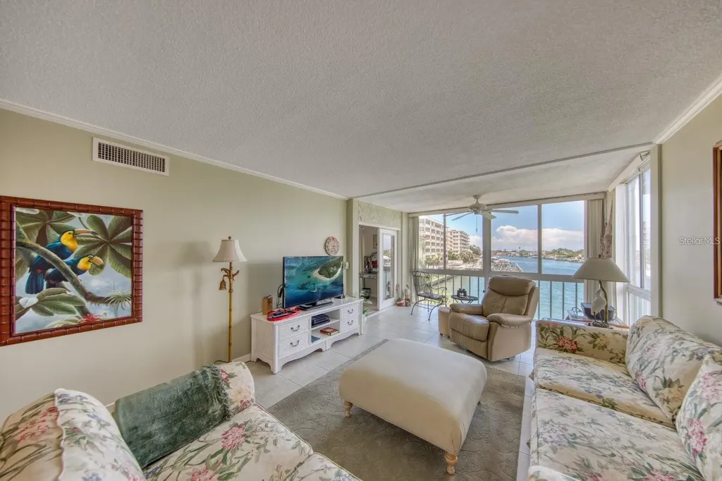 105 Island Way Clearwater Beach FL 33767