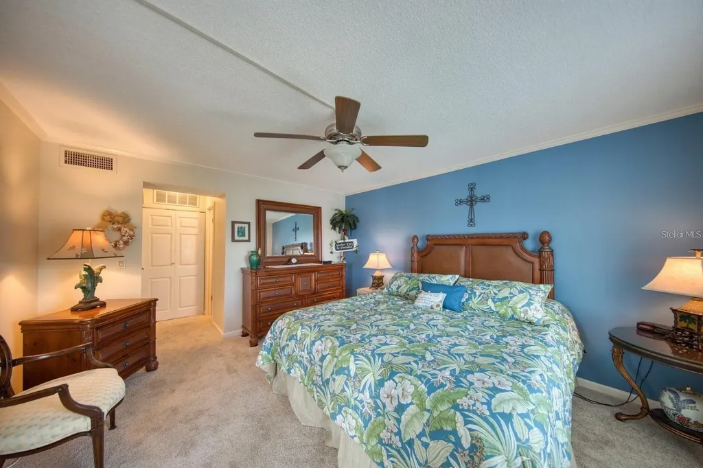105 Island Way Clearwater Beach FL 33767
