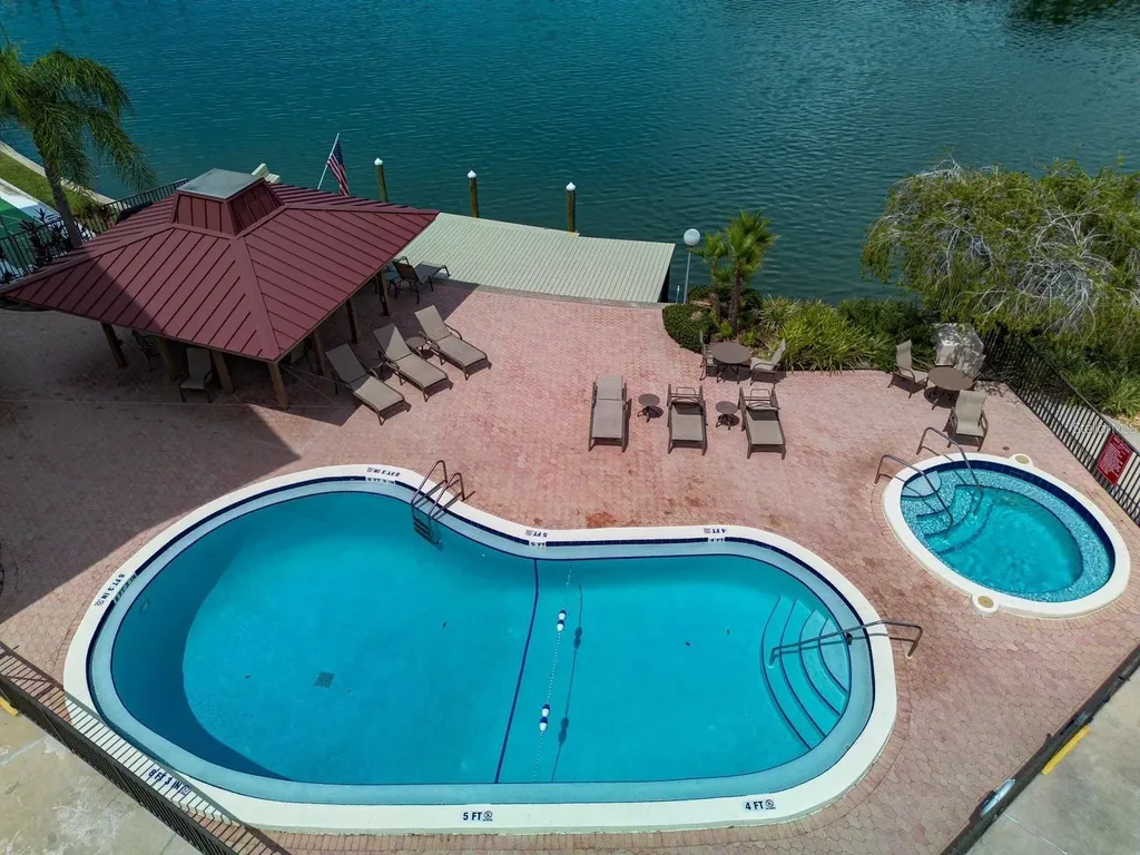 105 Island Way Clearwater Beach FL 33767