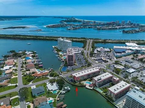 105 Island Way Clearwater Beach FL 33767