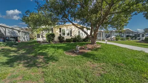 1725 Hilton Head Boulevard Lady Lake FL 32159