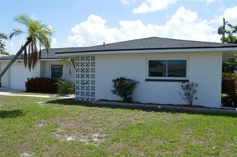 9093 108th Street Seminole FL 33772