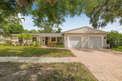 8010 Par Avenue N St Petersburg FL 33710