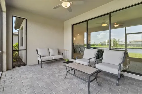 4961 Seafoam Trail Bradenton FL 34211