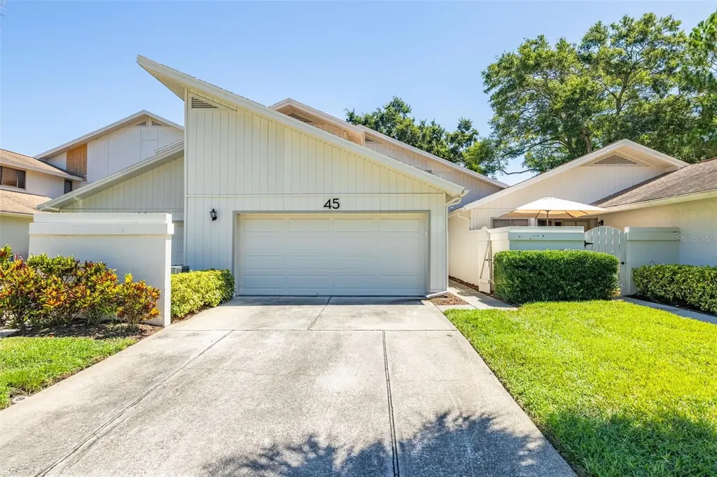 498 Lakeview Drive Palm Harbor FL 34683