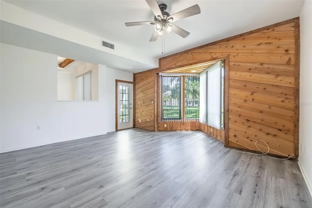 498 Lakeview Drive Palm Harbor FL 34683