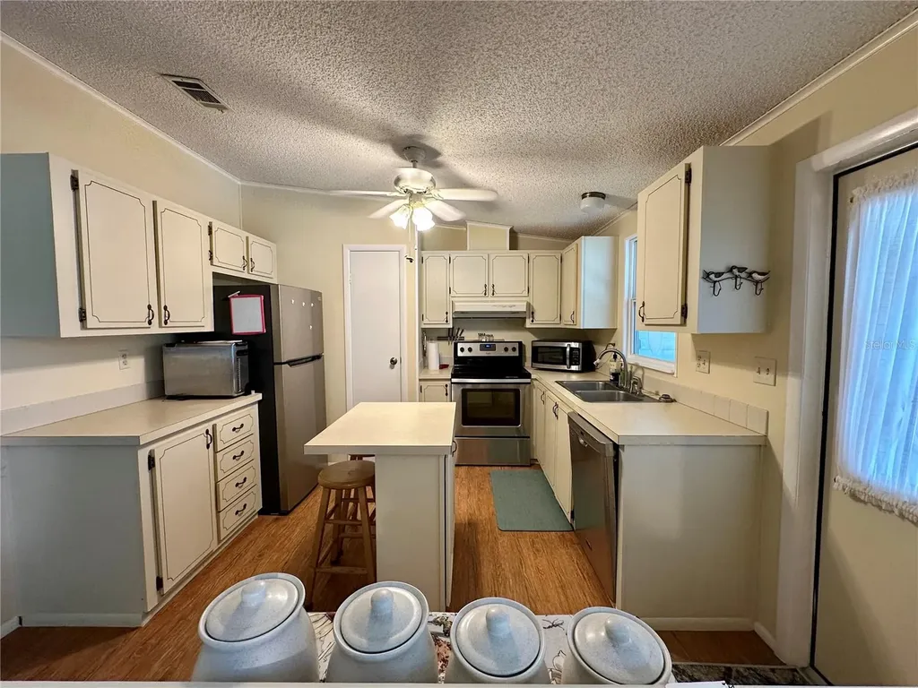 902 Rose Lane The Villages FL 32159