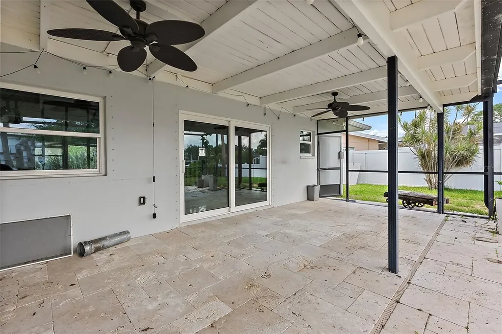 5285 Dover Street NE St Petersburg FL 33703