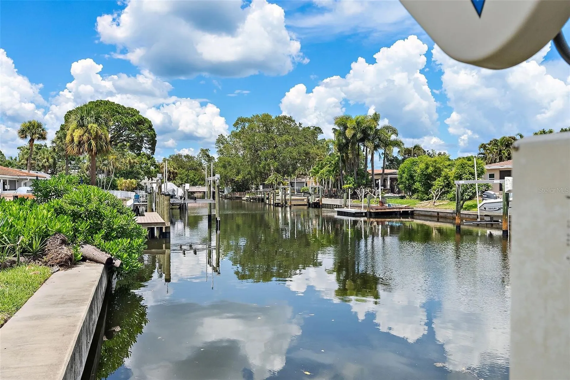 5285 Dover Street NE St Petersburg FL 33703