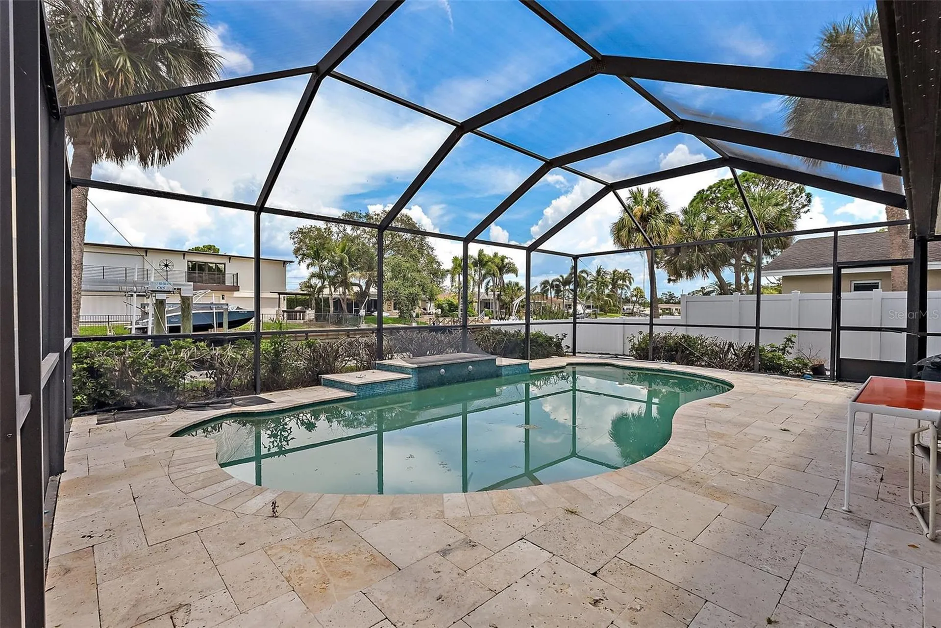 5285 Dover Street NE St Petersburg FL 33703