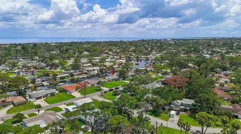 5285 Dover Street NE St Petersburg FL 33703