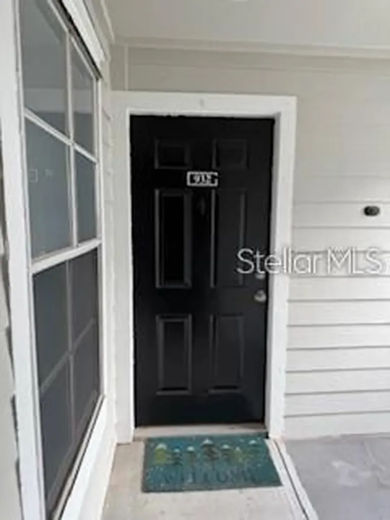 2336 Midtown Terrace Orlando FL 32839