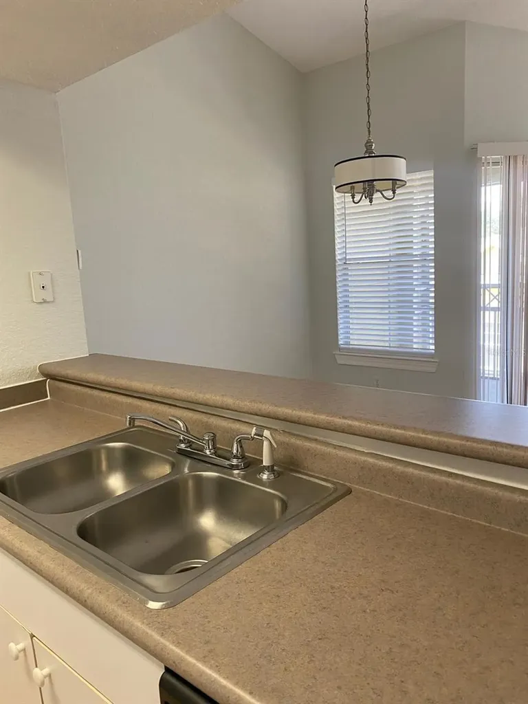 2336 Midtown Terrace Orlando FL 32839