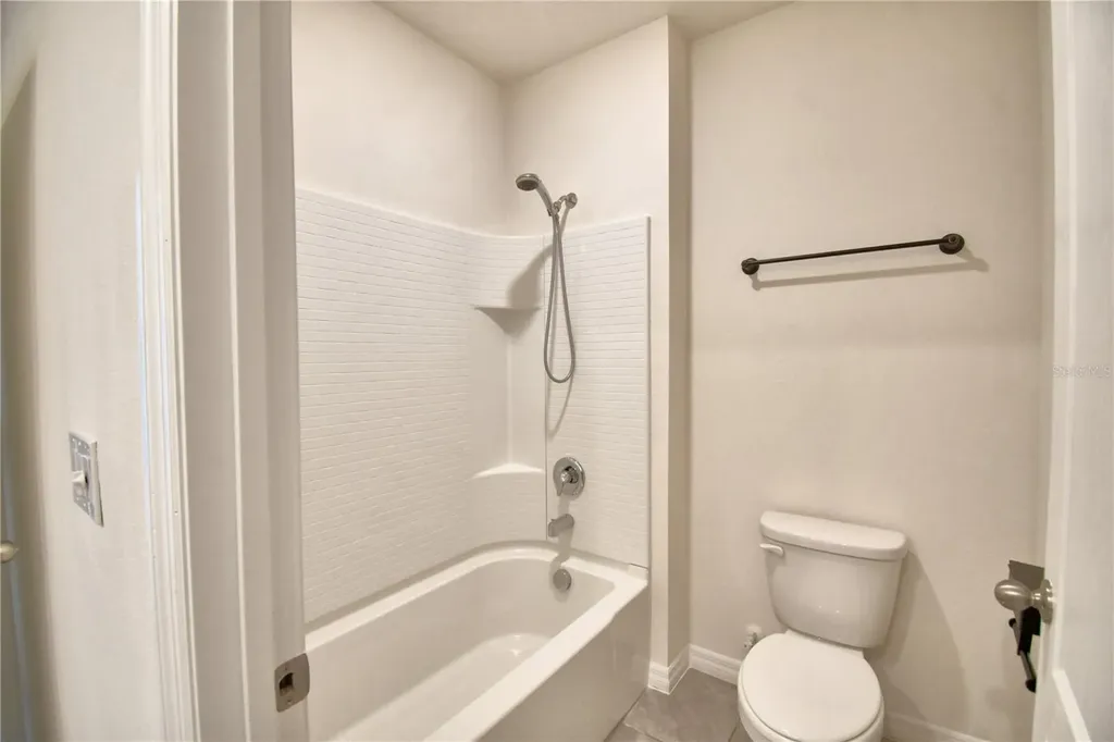 2005 Carnostie Road Winter Haven FL 33884