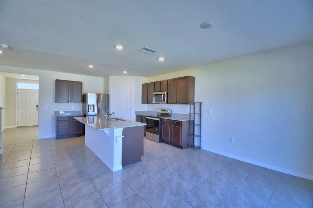 2005 Carnostie Road Winter Haven FL 33884