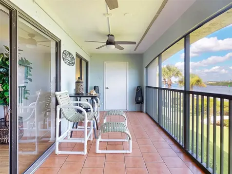 454 Bouchelle Drive New Smyrna Beach FL 32169