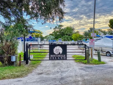 454 Bouchelle Drive New Smyrna Beach FL 32169