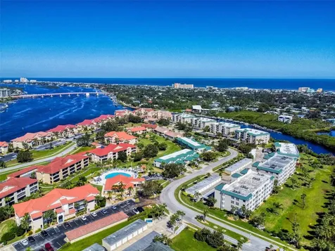 454 Bouchelle Drive New Smyrna Beach FL 32169
