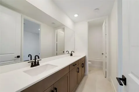 3004 Water Clover Court Apopka FL 32712