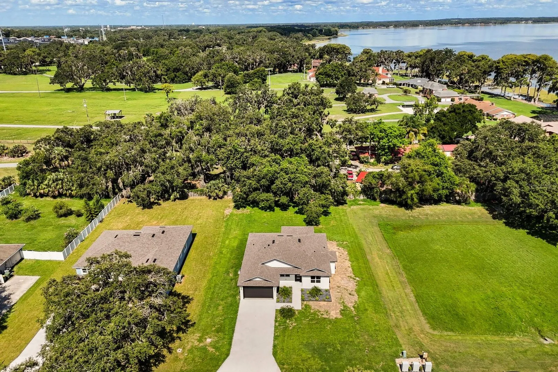 321 Watershore Drive Leesburg FL 34748