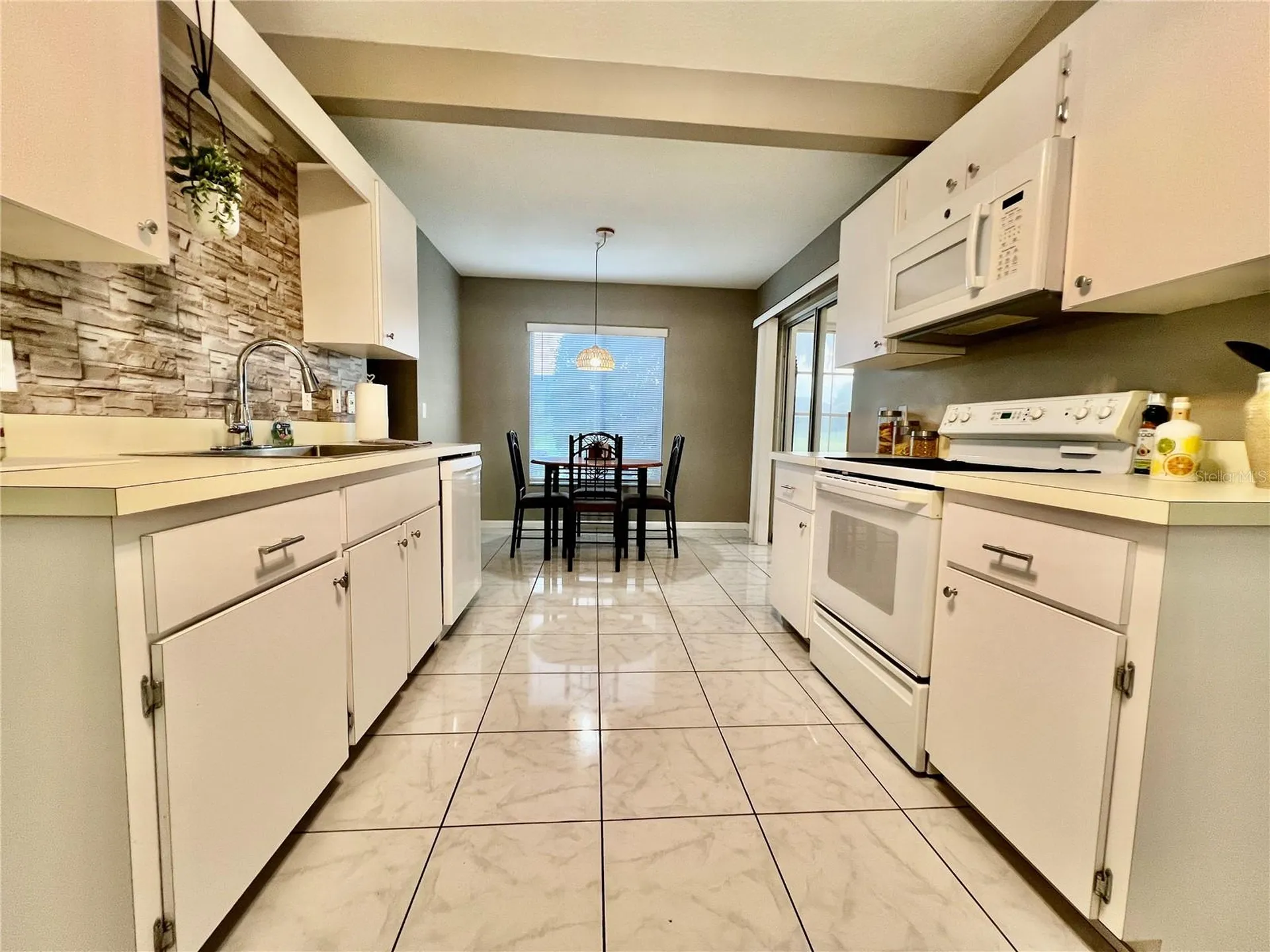 2100 NW 50th Circle Ocala FL 34482