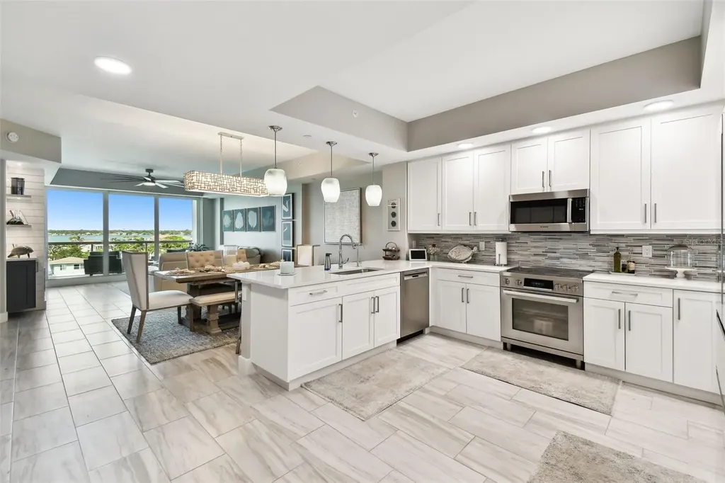 415 Island Way Clearwater Beach FL 33767