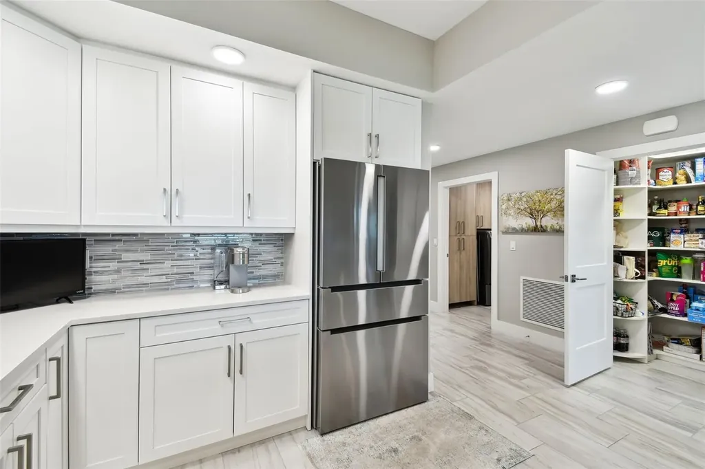 415 Island Way Clearwater Beach FL 33767