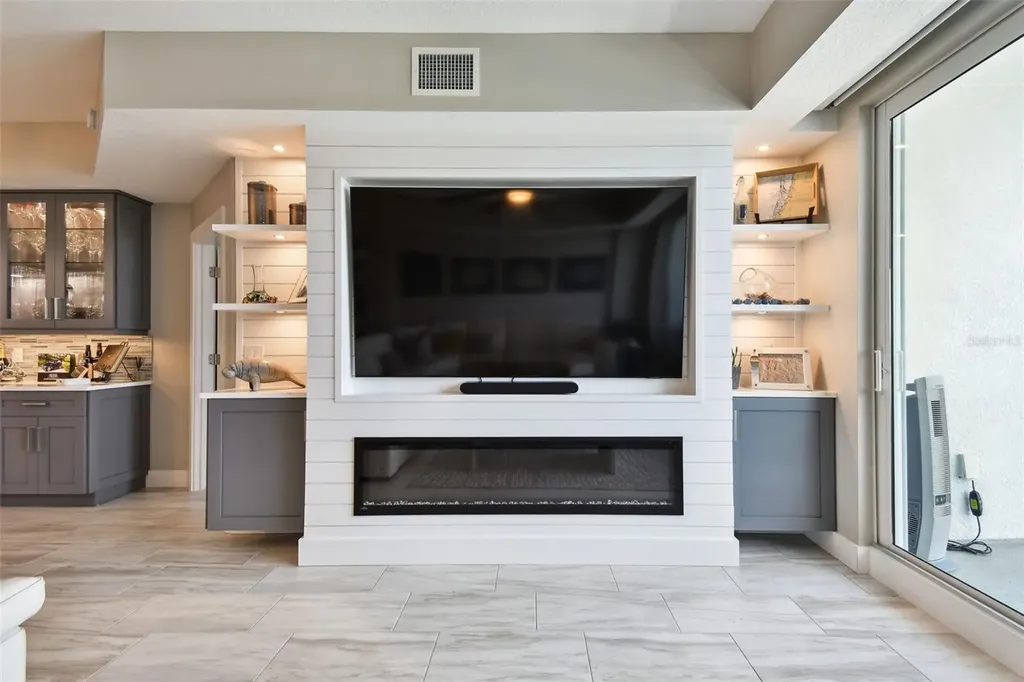 415 Island Way Clearwater Beach FL 33767