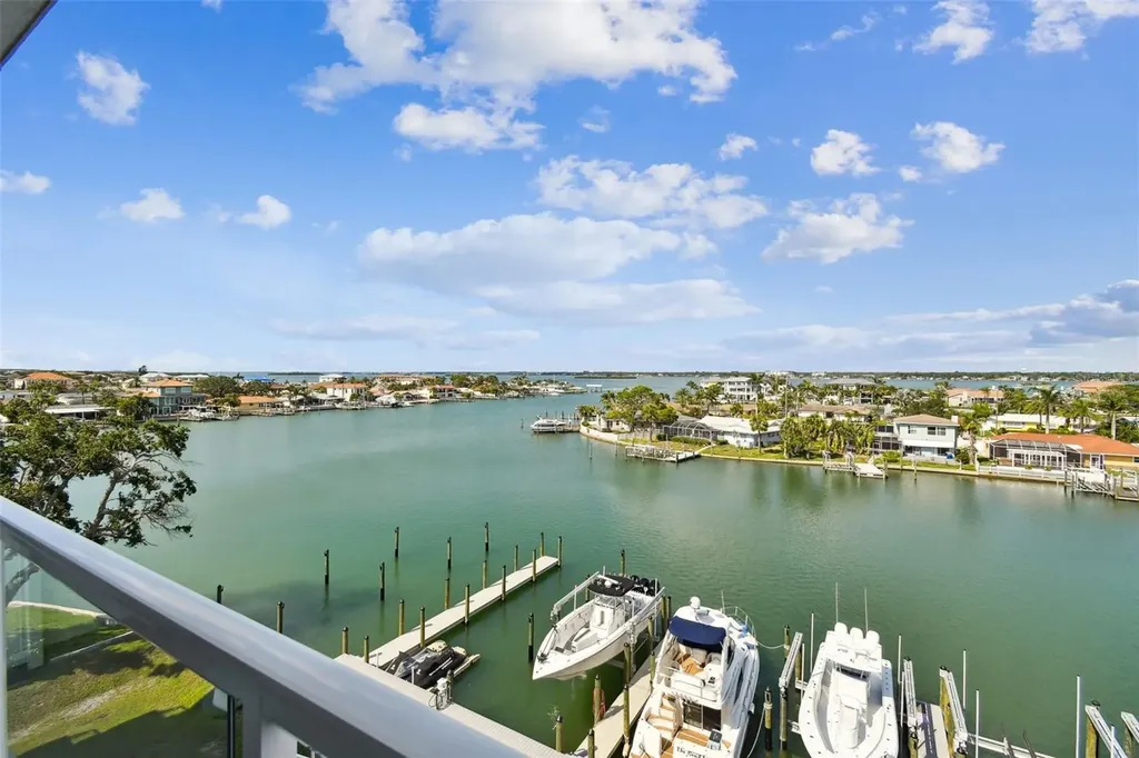 415 Island Way Clearwater Beach FL 33767