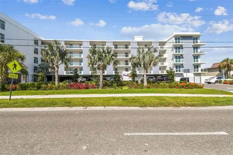 415 Island Way Clearwater Beach FL 33767