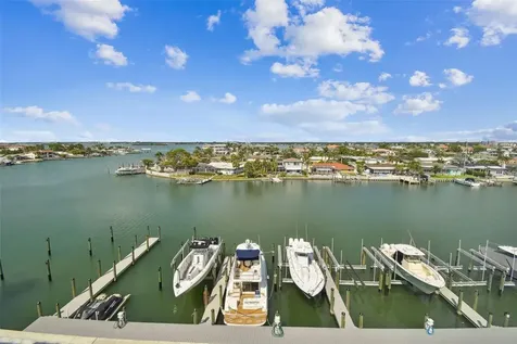 415 Island Way Clearwater Beach FL 33767