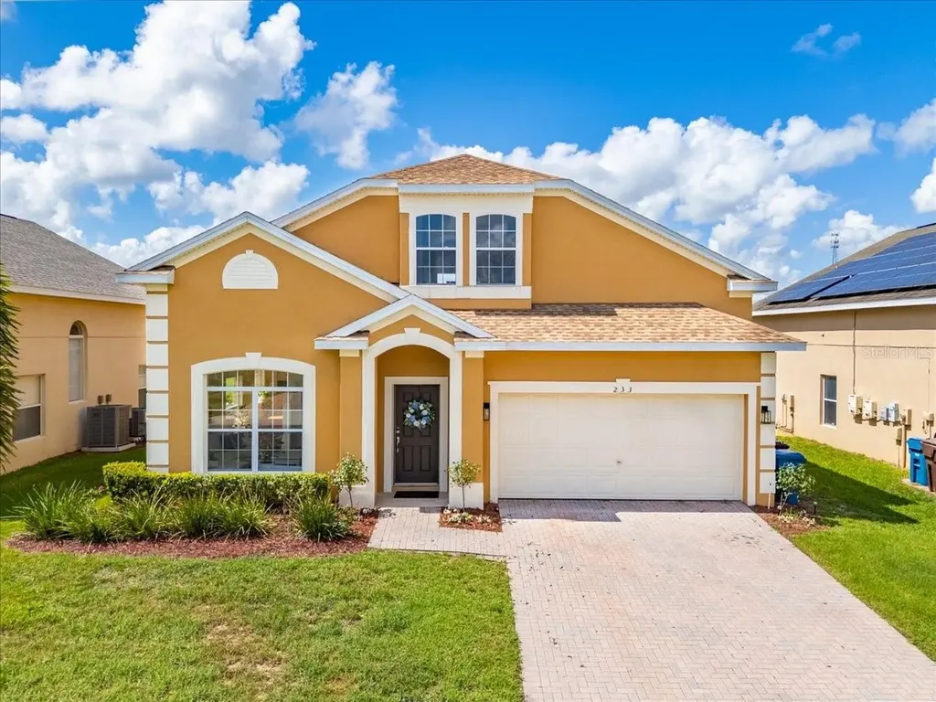 233 Cadiz Loop Davenport FL 33837