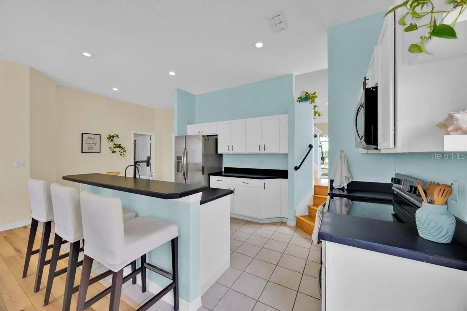 233 Cadiz Loop Davenport FL 33837