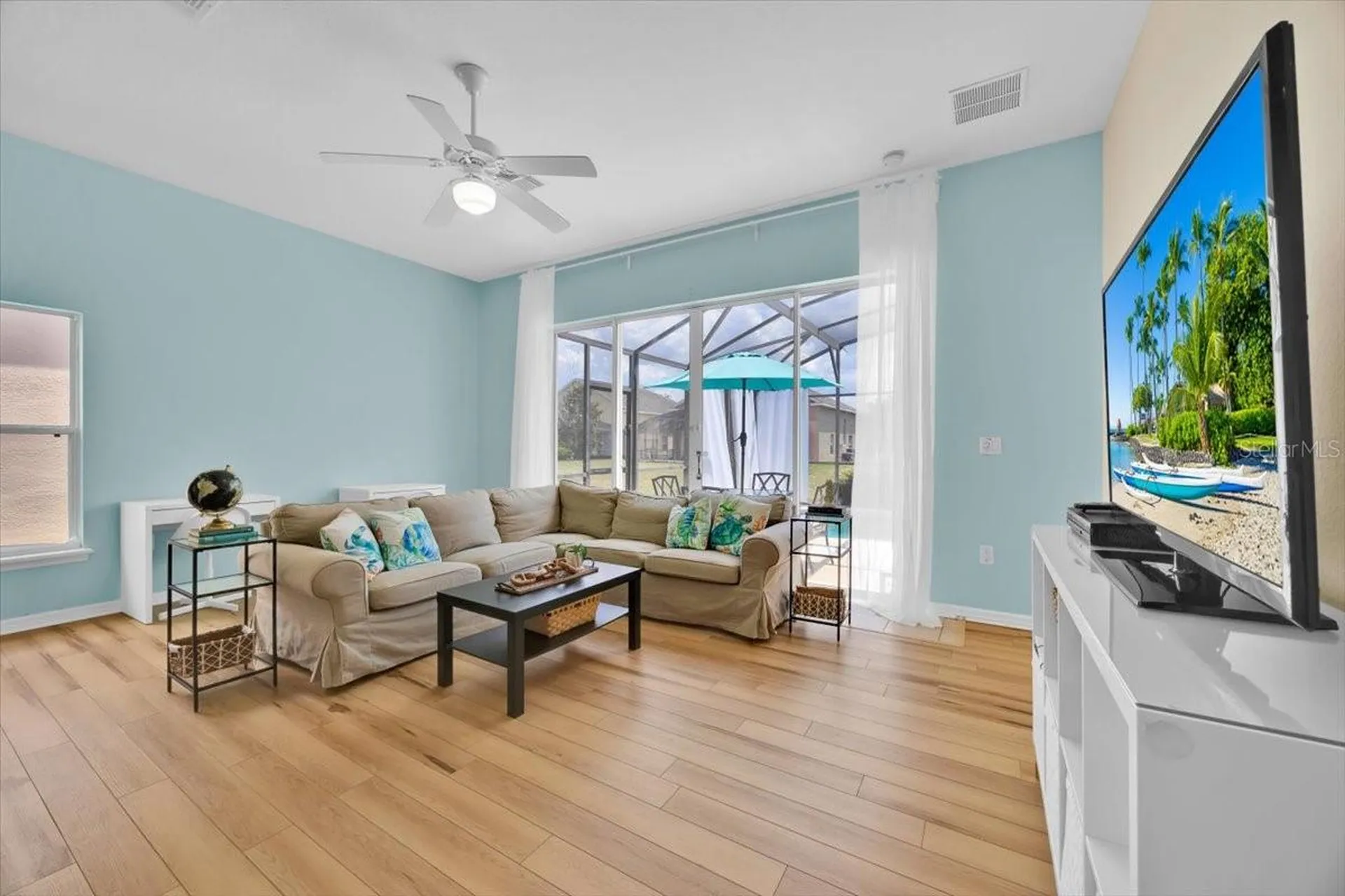 233 Cadiz Loop Davenport FL 33837