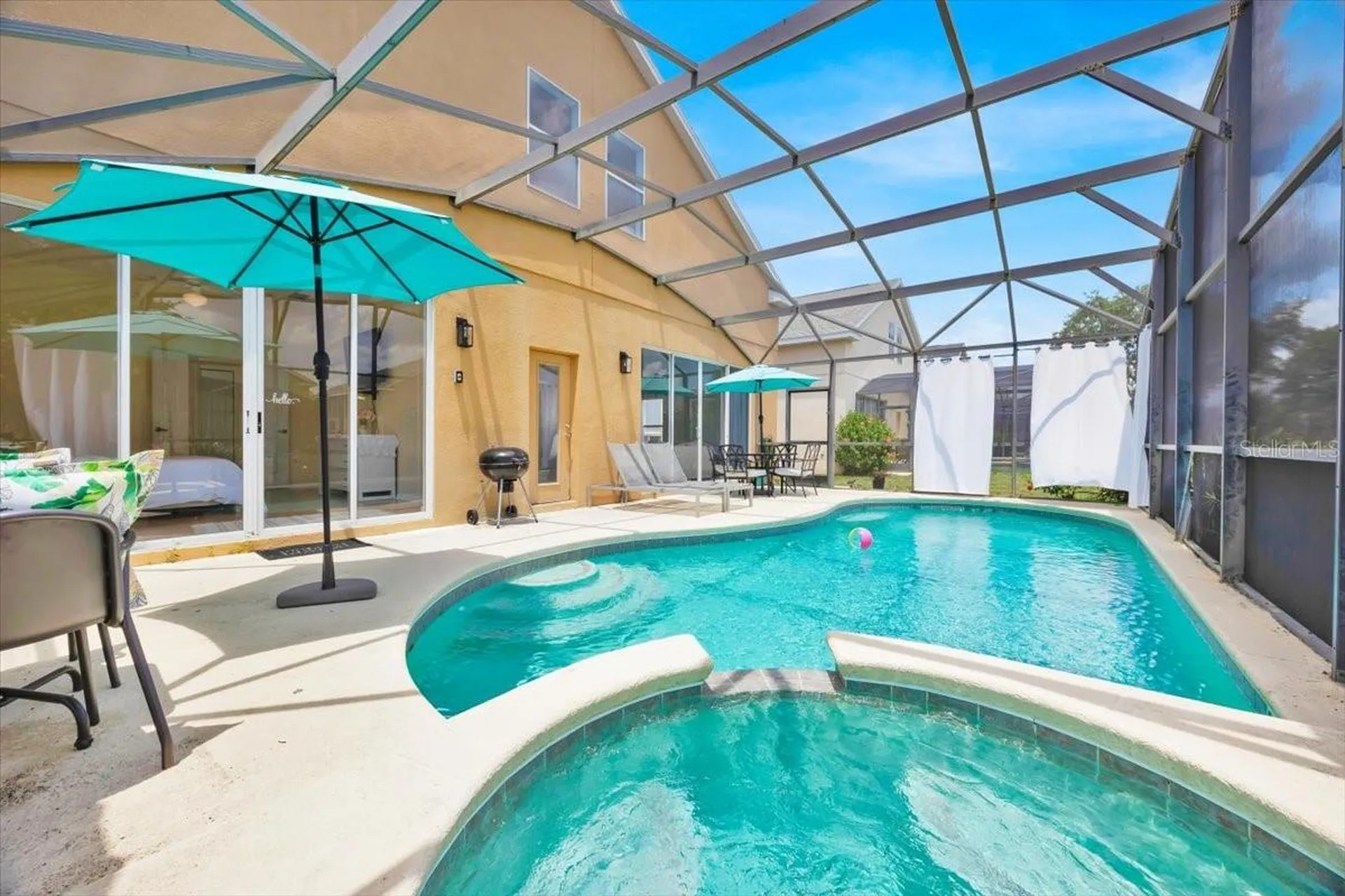 233 Cadiz Loop Davenport FL 33837
